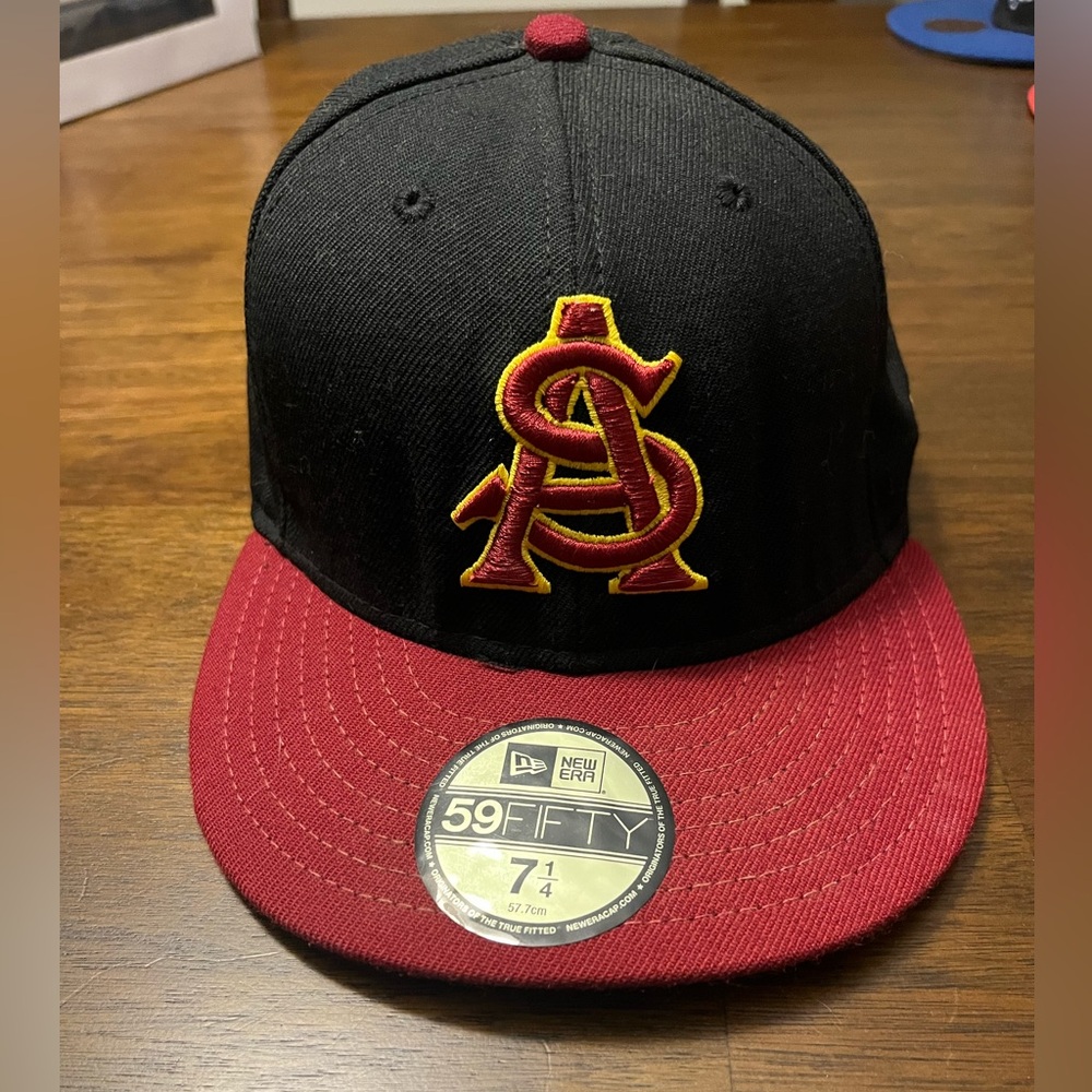 NCAA Arizona State Sun Devils 7 1/4 fitted hat. Black and maroon color.